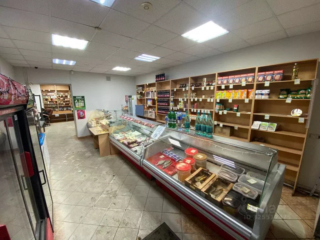 Торговая площадь в Санкт-Петербург 18-я Васильевского острова линия, ... - Фото 2