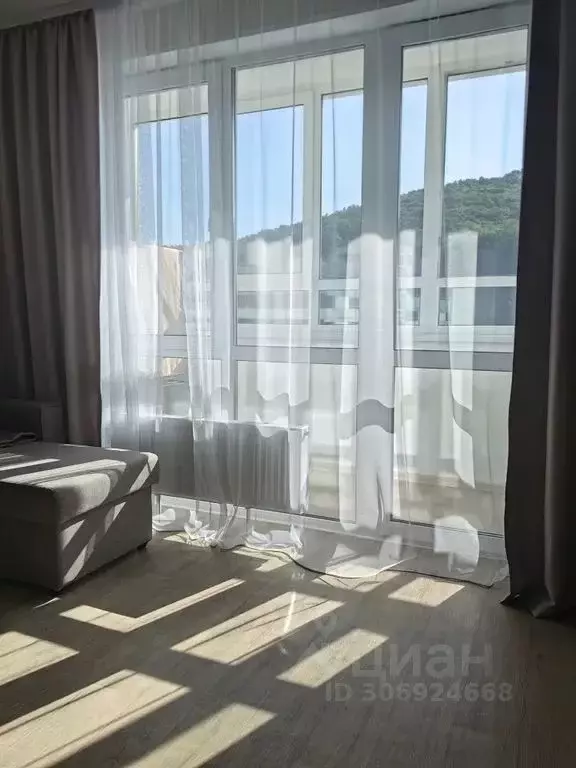Студия Приморский край, Владивосток ул. Майора Филипова, 11к2 (28.0 м) - Фото 0