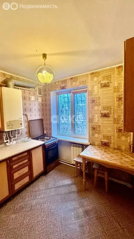 3-комнатная квартира: Симферополь, улица Лескова, 41 (50 м) - Фото 1