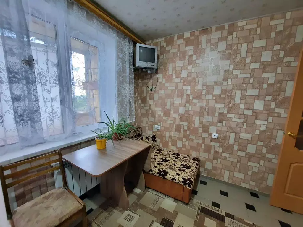 1-к. квартира, 40 м, 7/10 эт. - Фото 1
