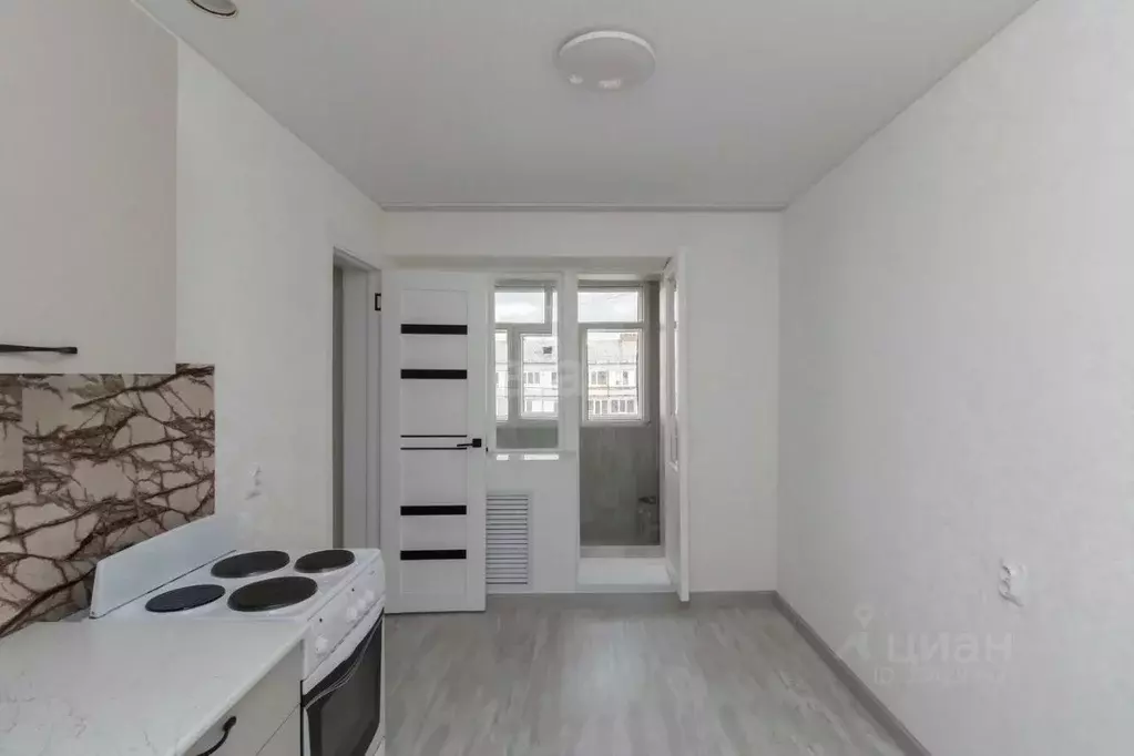 2-к кв. Тюменская область, Тюмень Олимпийская ул., 22 (37.0 м) - Фото 1
