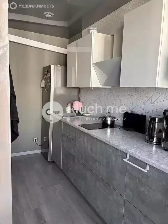 Квартира-студия: Казань, улица Братьев Батталовых, 20к2 (29.7 м) - Фото 1