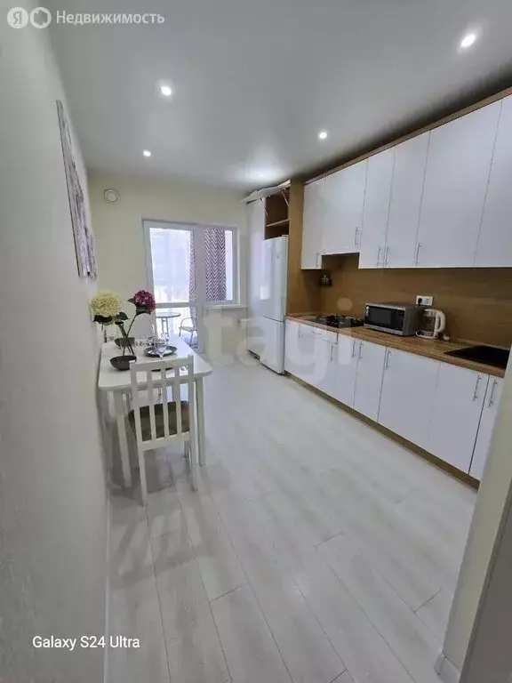 1-комнатная квартира: Калининград, улица Володарского, 4А (35 м) - Фото 2