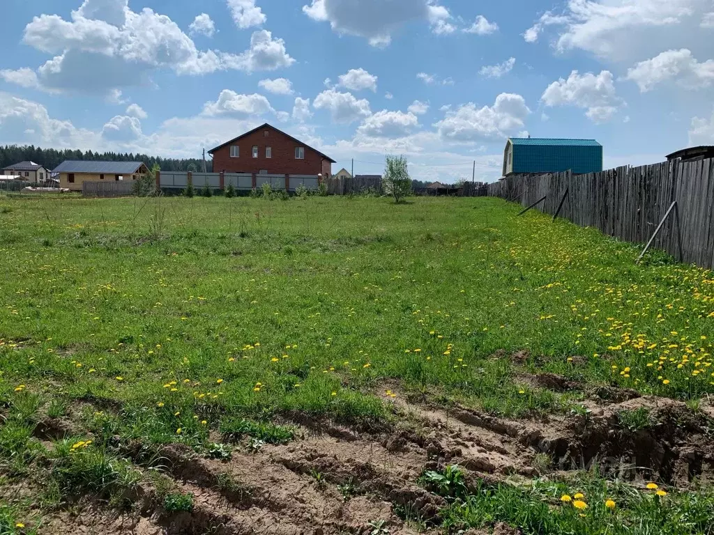 Участок в Пермский край, Соликамский городской округ, д. Чертеж ул. ... - Фото 1