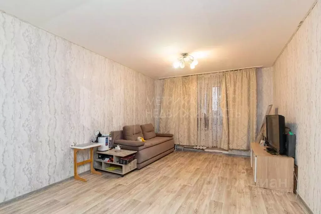 1-к кв. Тюменская область, Тюмень Антипино мкр, ул. Александра ... - Фото 1