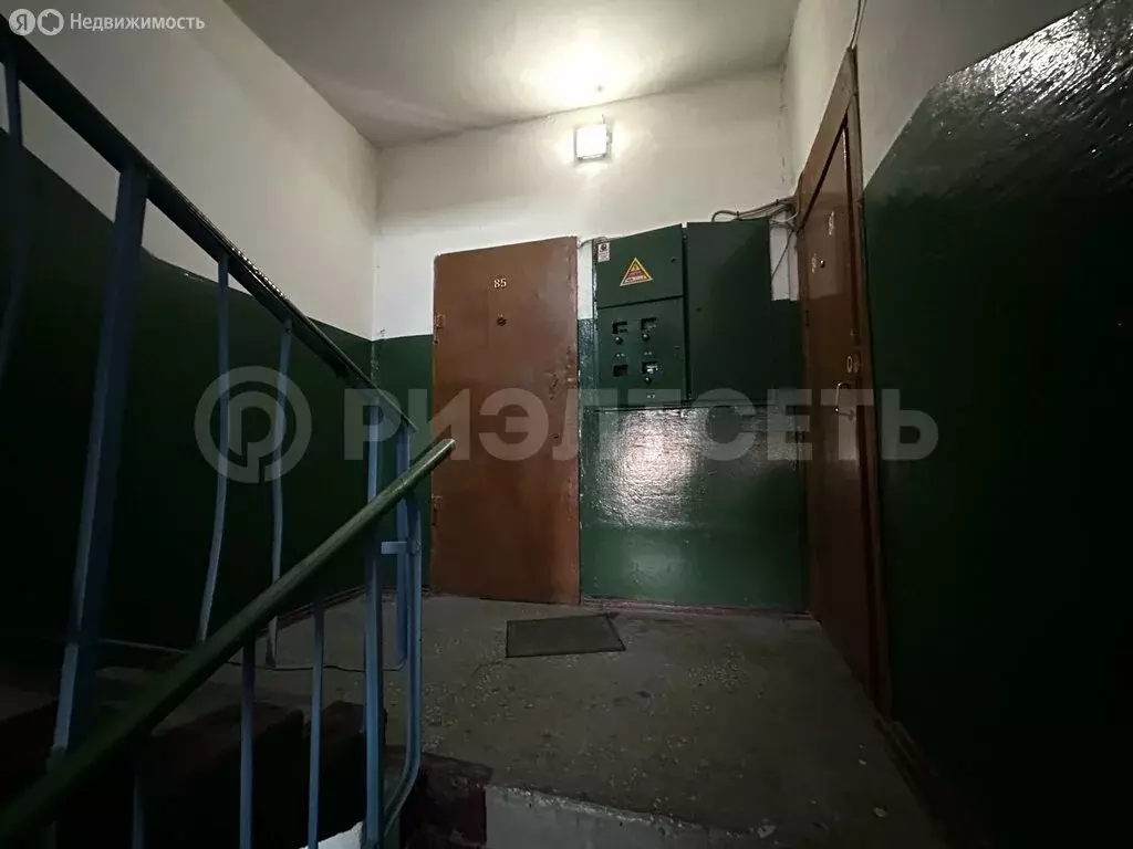 2-комнатная квартира: Кандалакша, улица Горького, 8 (53.6 м) - Фото 1