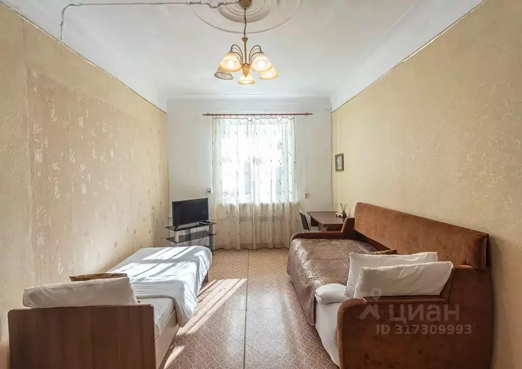 2-к кв. Приморский край, Владивосток Алеутская ул., 19 (57.0 м) - Фото 0