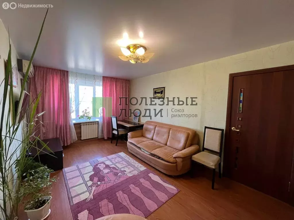3-комнатная квартира: Хабаровск, улица Руднева, 97А (62 м) - Фото 1
