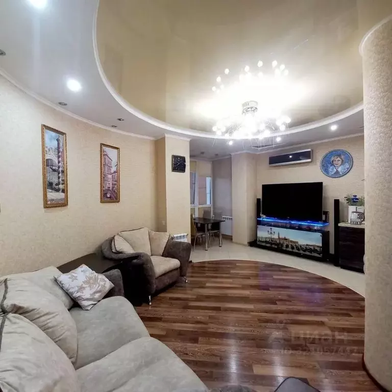 2-к кв. Омская область, Омск просп. Комарова, 15к1 (72.0 м) - Фото 2