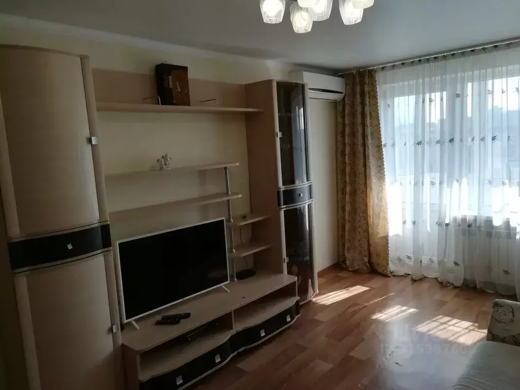 2-к кв. Краснодарский край, Ейск Первомайская ул., 191/1 (50.0 м) - Фото 0