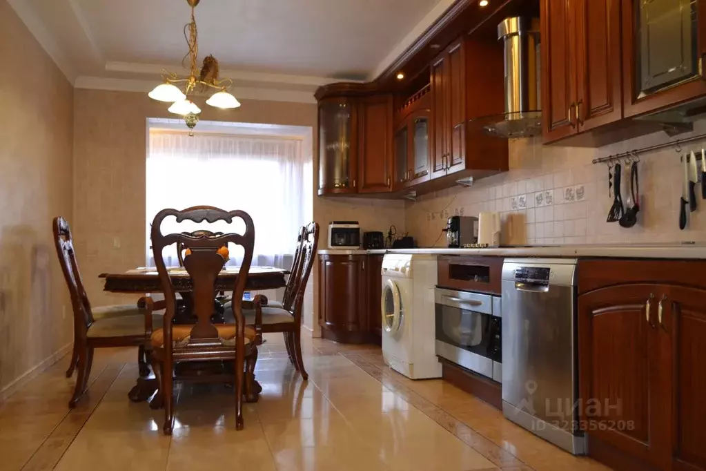 3-к кв. Калининградская область, Светлогорск Подгорная ул., 16 (95.0 ... - Фото 1