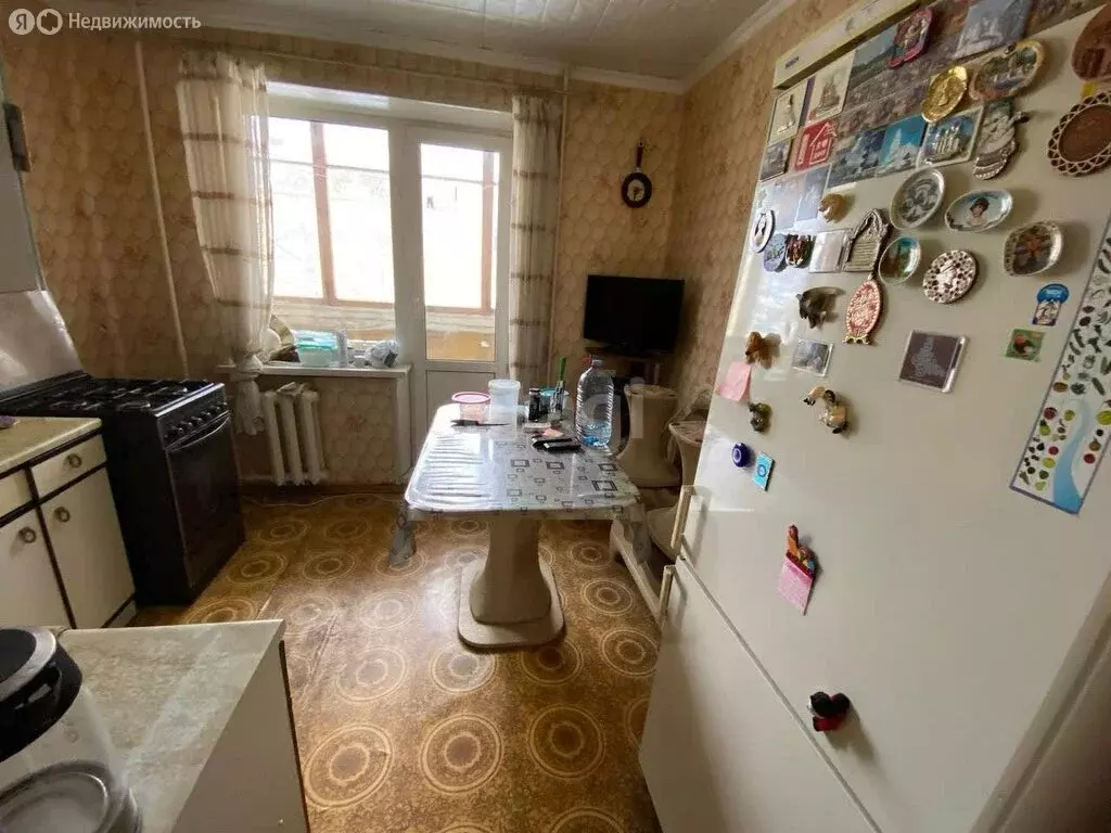 3-комнатная квартира: Львовский, Красная улица, 7А (67.2 м) - Фото 0