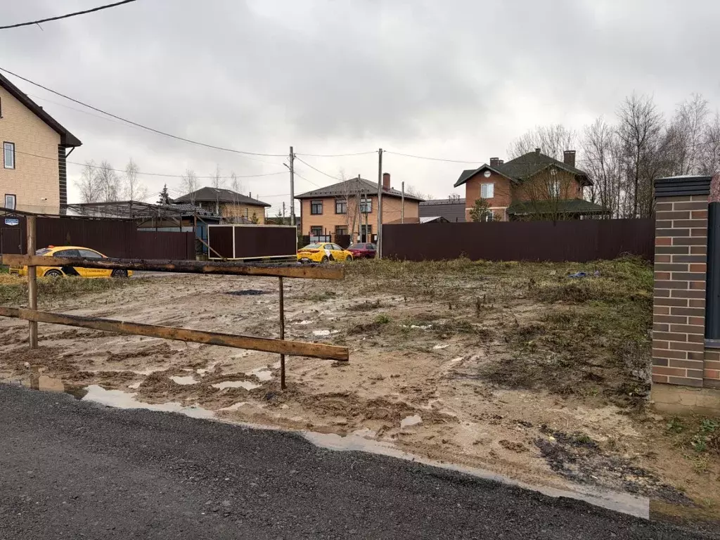 Участок в Московская область, Мытищи городской округ, д. Аббакумово ... - Фото 0