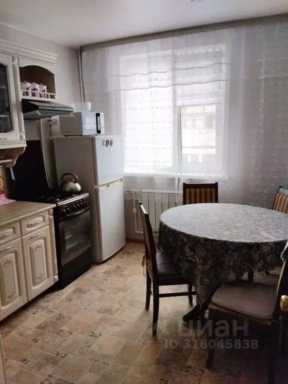 2-к кв. Алтайский край, Яровое А кв-л, 16 (64.0 м) - Фото 0
