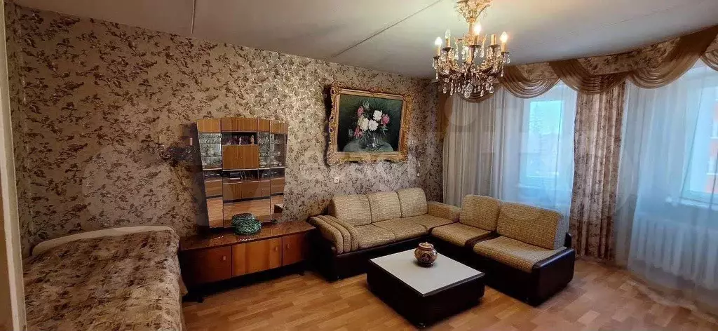 1-к. квартира, 61,7 м, 3/5 эт. - Фото 0