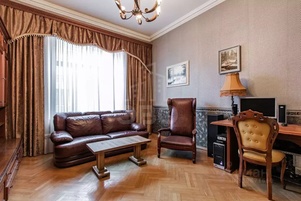 6-к кв. Санкт-Петербург ул. Рубинштейна, 15-17 (246.0 м) - Фото 1