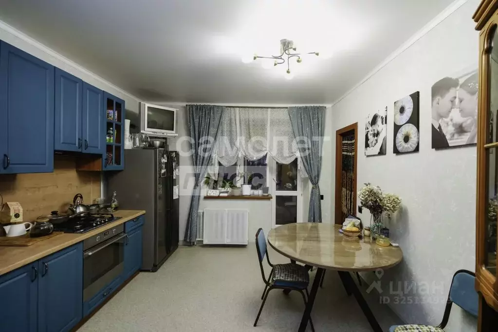 3-к кв. Омская область, Омск ул. 70 лет Октября, 15/1 (85.2 м) - Фото 1