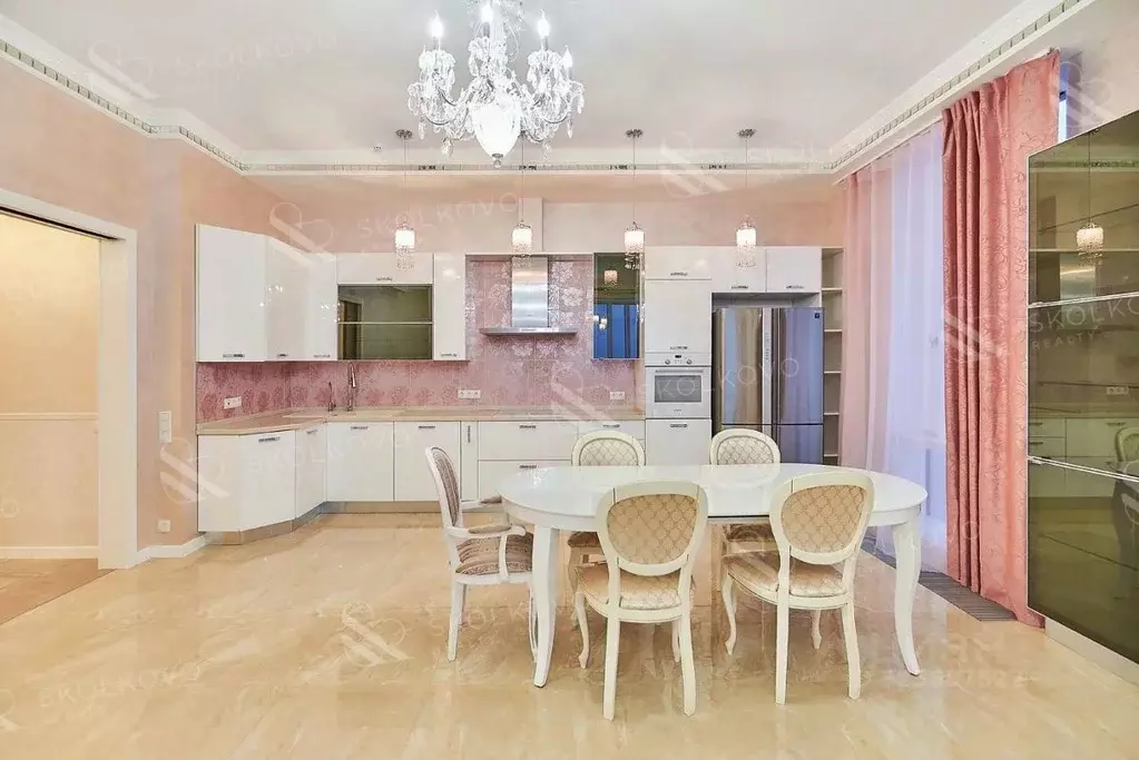 5-к кв. Москва Мосфильмовская ул., 8 (230.0 м) - Фото 1