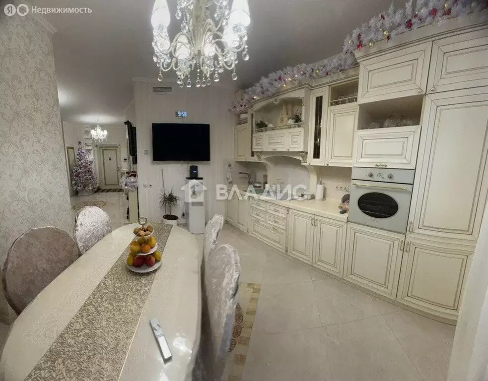 2-комнатная квартира: Химки, улица Лавочкина, 13к1 (82.7 м) - Фото 1