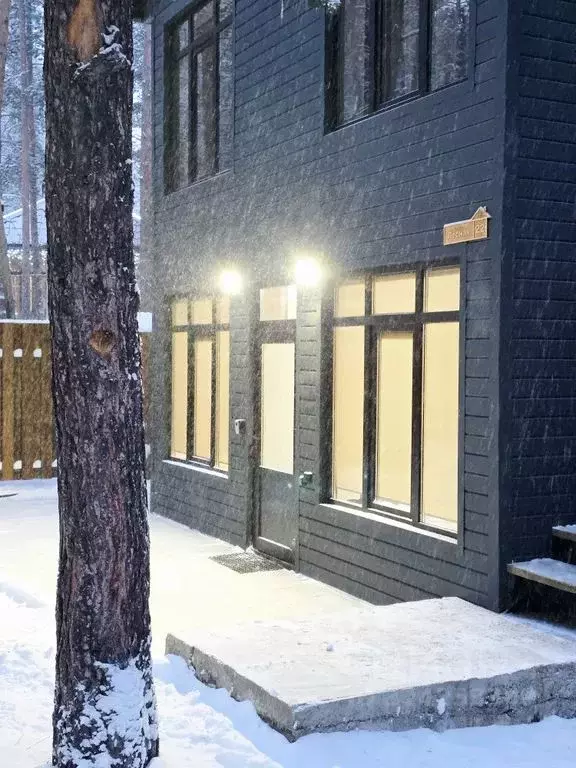 Дом в Кабардино-Балкария, Эльбрусский район, с. Терскол ул. Лесная, 22 ... - Фото 2