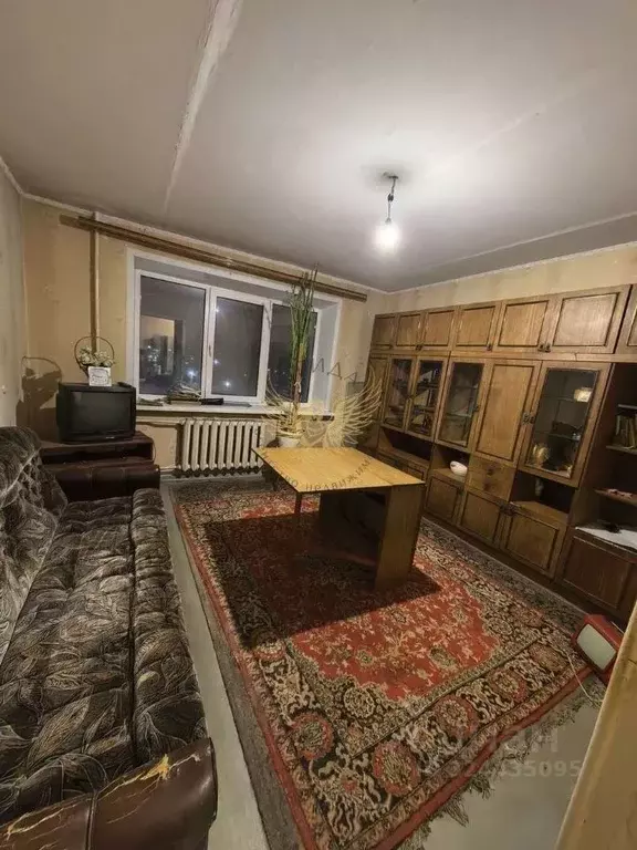 3-к кв. Белгородская область, Старый Оскол Молодогвардеец мкр, 17 ... - Фото 1