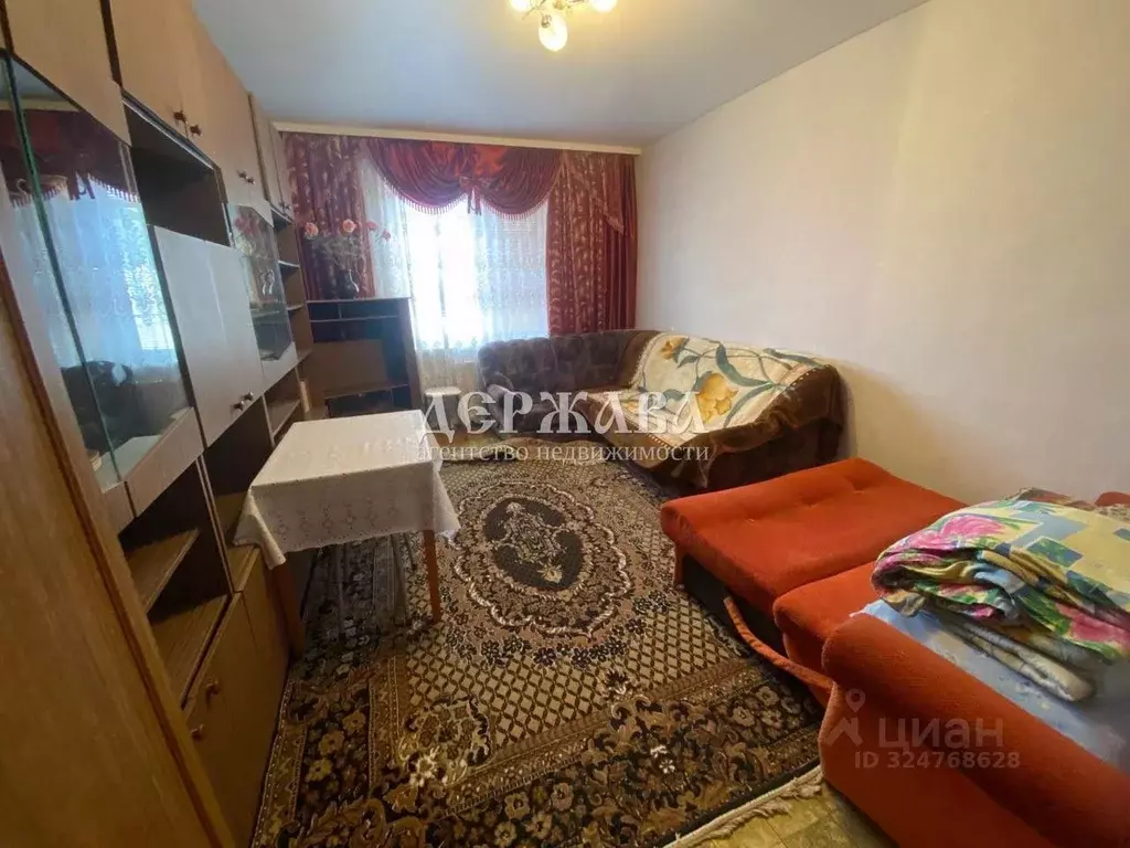 1-к кв. Белгородская область, Старый Оскол Макаренко мкр, 12 (40.0 м) - Фото 1