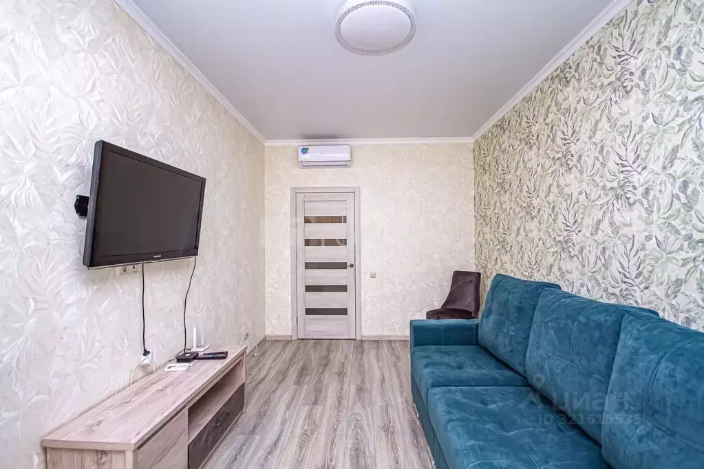 1-к кв. Новосибирская область, Новосибирск ул. Кирова, 32 (36.0 м) - Фото 0