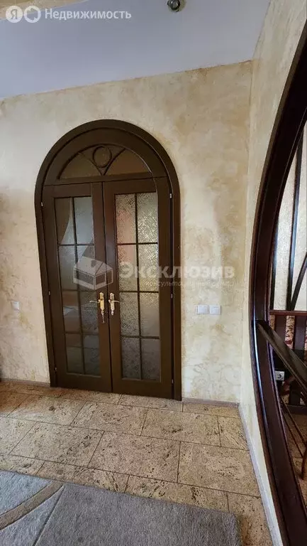 Дом в Тюмень, Урожайная улица, 33 (397.5 м) - Фото 1