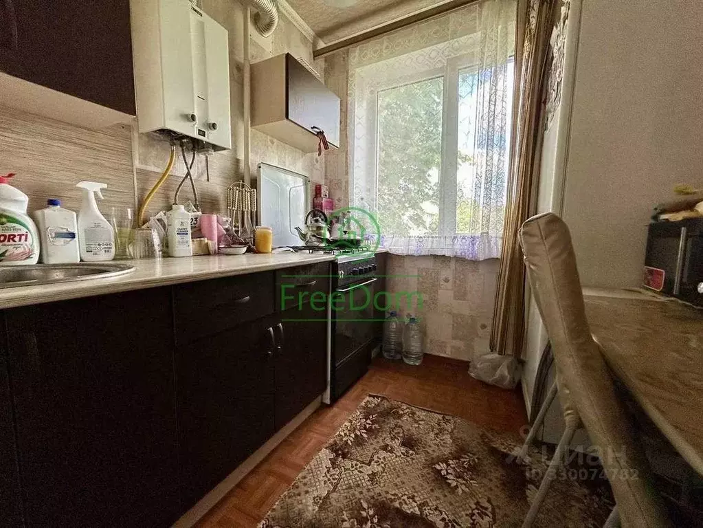 2-к кв. Белгородская область, Белгород Привольная ул., 3 (43.6 м) - Фото 1