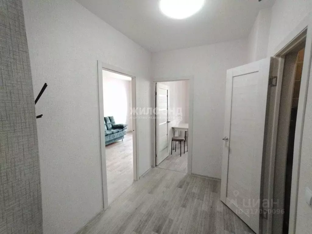 1-к кв. Новосибирская область, Новосибирск ул. Бородина, 54 (35.0 м) - Фото 1