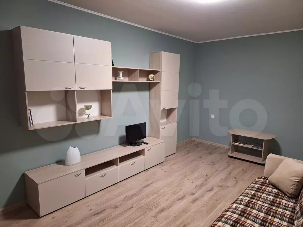 2-к. квартира, 60 м, 9/17 эт. - Фото 1