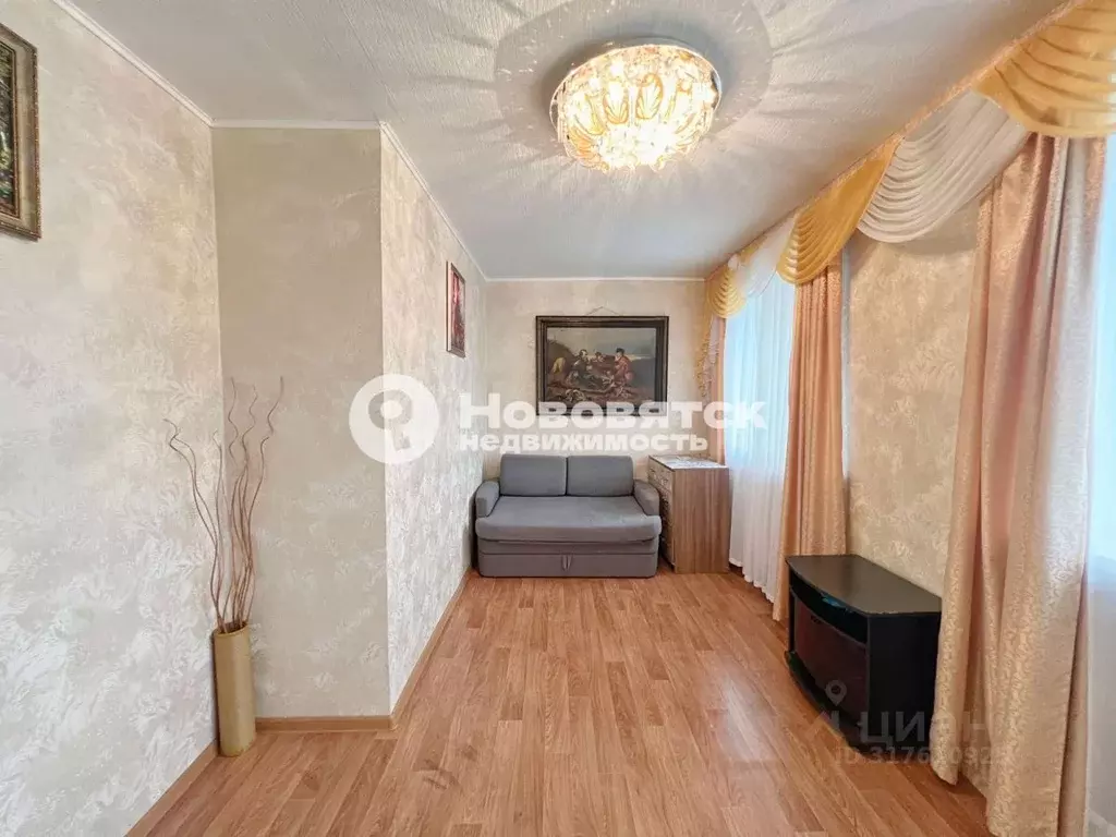 2-к кв. Кировская область, Киров ул. Красина, 43 (37.7 м) - Фото 0