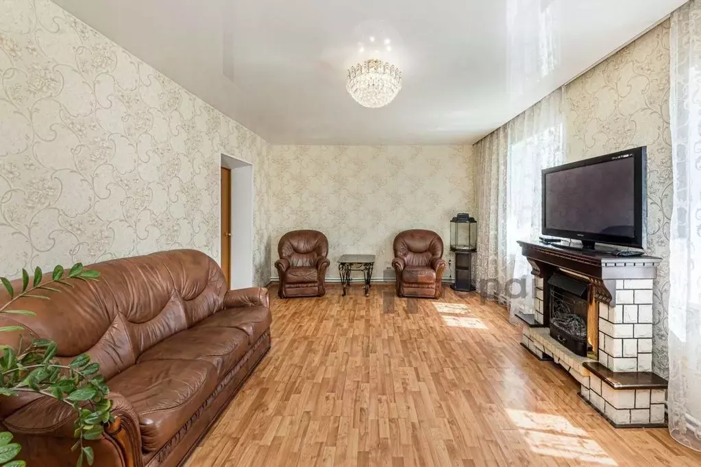 Дом в Челябинская область, Челябинск ул. Танкистов, 74 (91 м) - Фото 2