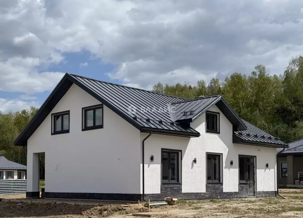 Дом в Калужская область, Боровский район, Совьяки с/пос, д. Сатино, ... - Фото 1