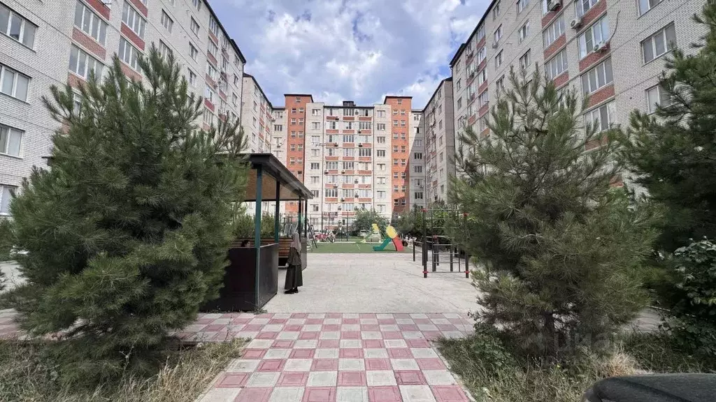 3-к кв. Дагестан, Каспийск ул. Амет-хан Султана, 25 (125.0 м) - Фото 0