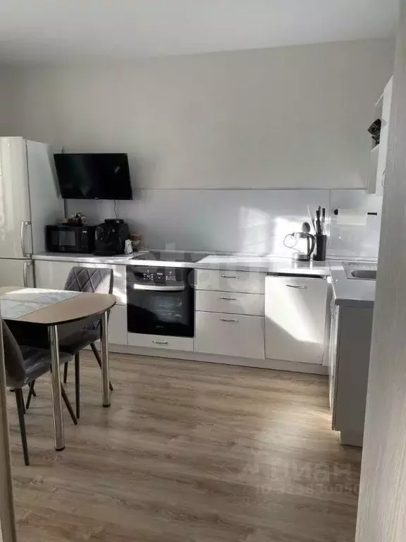 1-к кв. Тюменская область, Тюмень Велижанская ул., 70к1 (42.0 м) - Фото 1