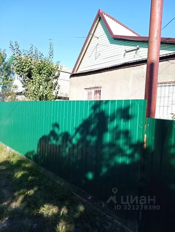 Дом в Саратовская область, Энгельсский район, Красноярское ... - Фото 1