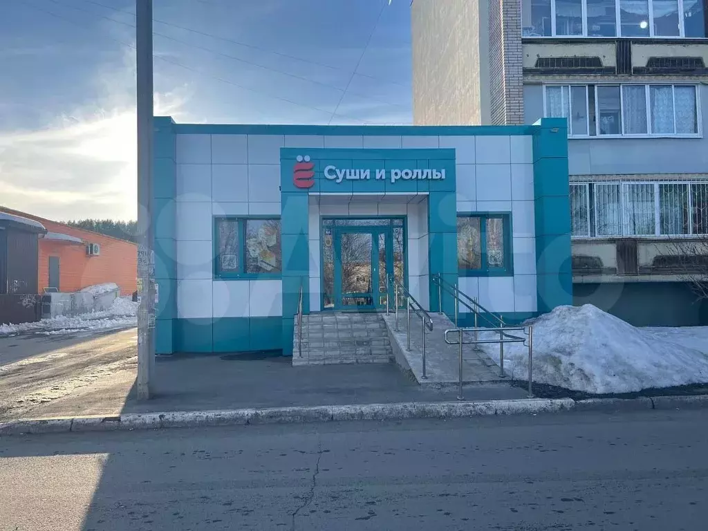 Предлагаем в аренду помещение свободного назначения, 1 линия, высокая ... - Фото 1