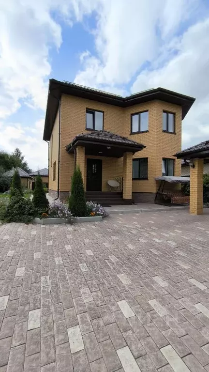 Дом в Орловская область, Орел ул. Пархоменко (150 м) - Фото 1