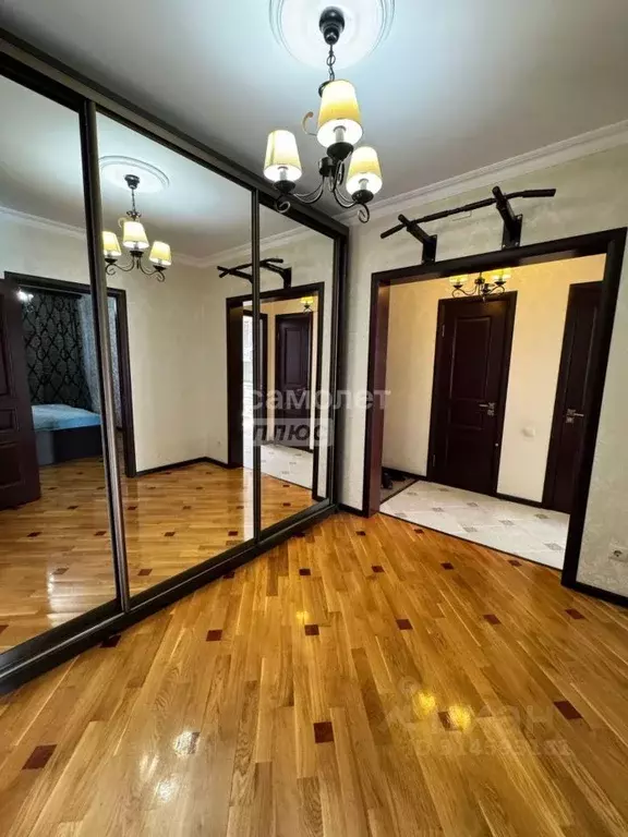 2-к кв. Дагестан, Каспийск ул. Ленина, 78А (68.0 м) - Фото 0