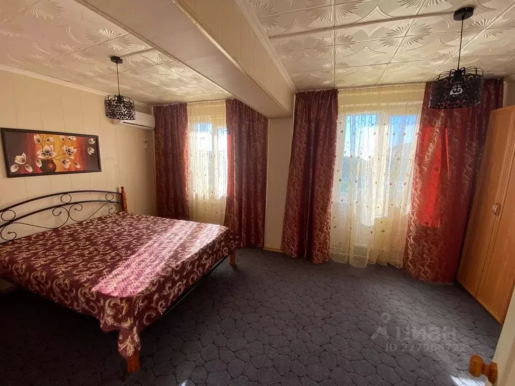 3-к кв. Крым, Симферополь ул. 51-й Армии, 47 (80.0 м) - Фото 1