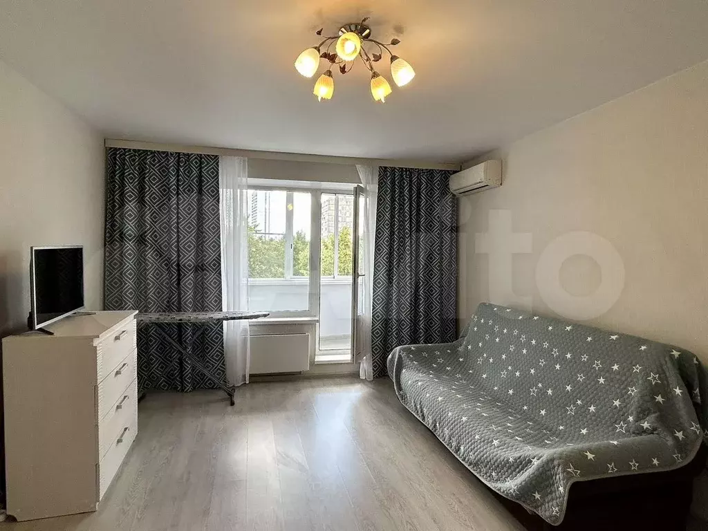1-к. квартира, 40 м, 5/9 эт. - Фото 1