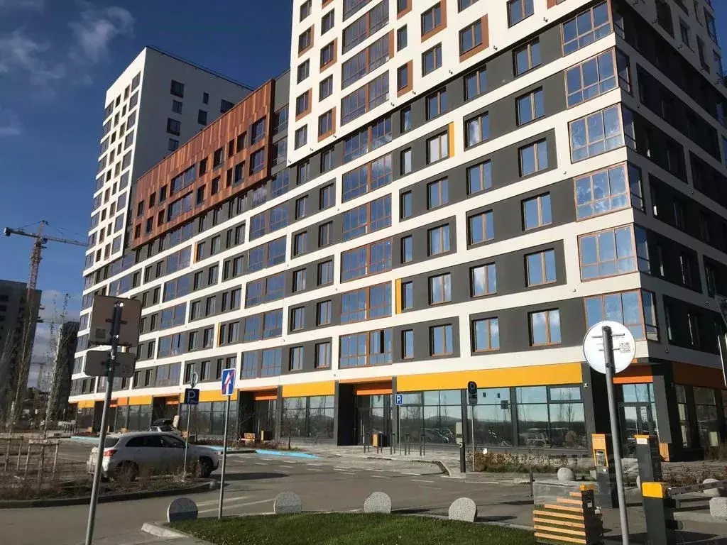 Торговая площадь в Свердловская область, Екатеринбург ул. Лучистая, 6 ... - Фото 1