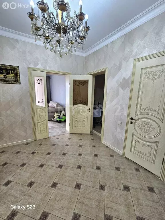 Дом в Махачкала, улица Мирзабекова (170 м) - Фото 0