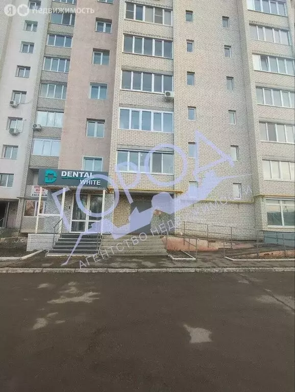 2-комнатная квартира: Балаково, улица Титова, 42 (66 м) - Фото 0