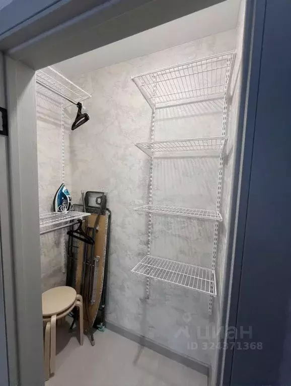 1-к кв. Татарстан, Казань ул. Александра Курынова, 4 (36.0 м) - Фото 2