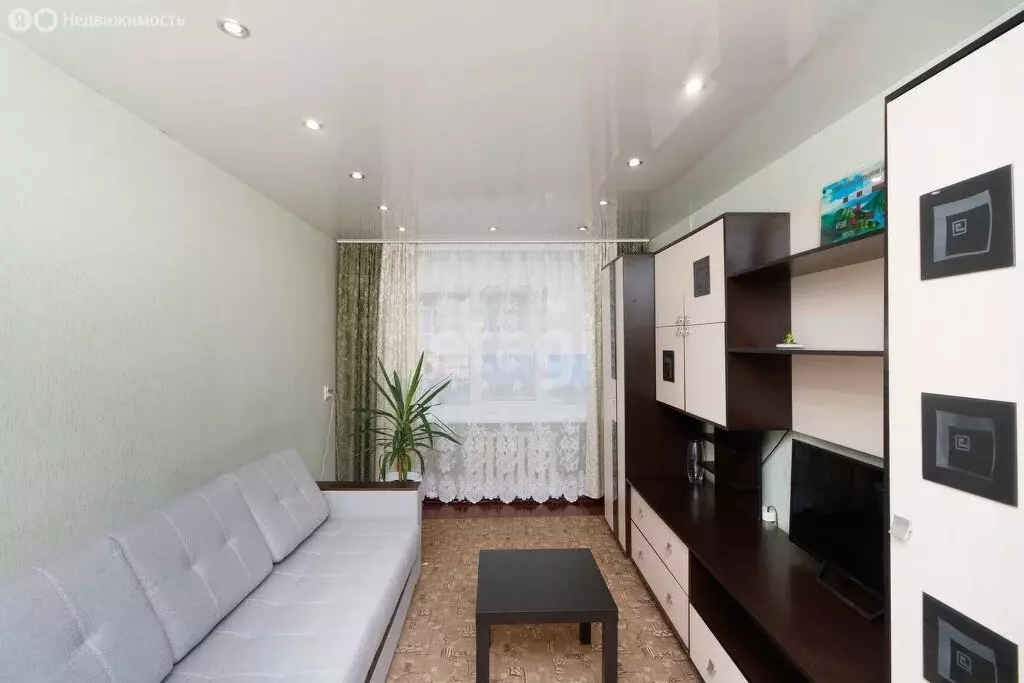 3-комнатная квартира: Ишим, Казанская улица, 34А (50.5 м) - Фото 1