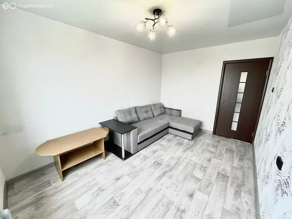 3-комнатная квартира: Ижевск, Ленинградская улица, 118 (67 м) - Фото 1