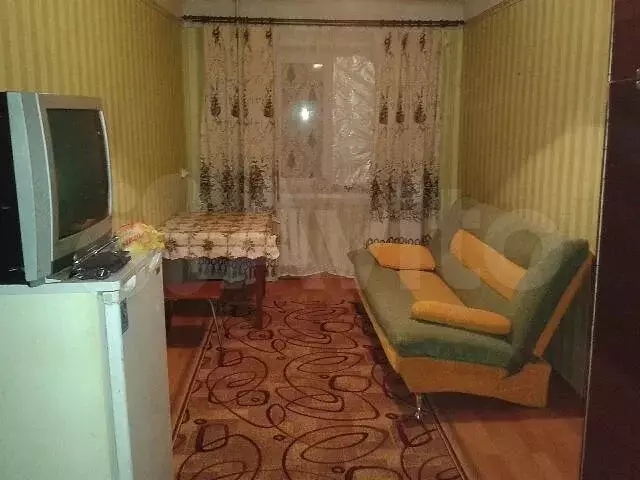 Комната 17 м в 6-к., 3/6 эт. - Фото 1