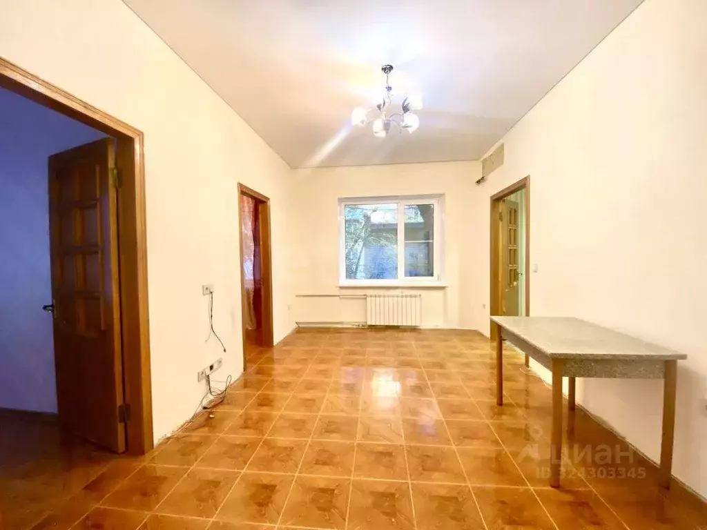 3-к кв. Саратовская область, Саратов пл. Имени С.М. Кирова, 10 (49.4 ... - Фото 1